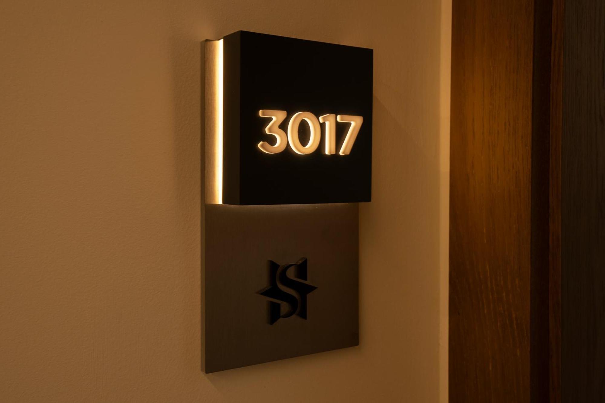 Star Hill Hotel Pristina Kültér fotó
