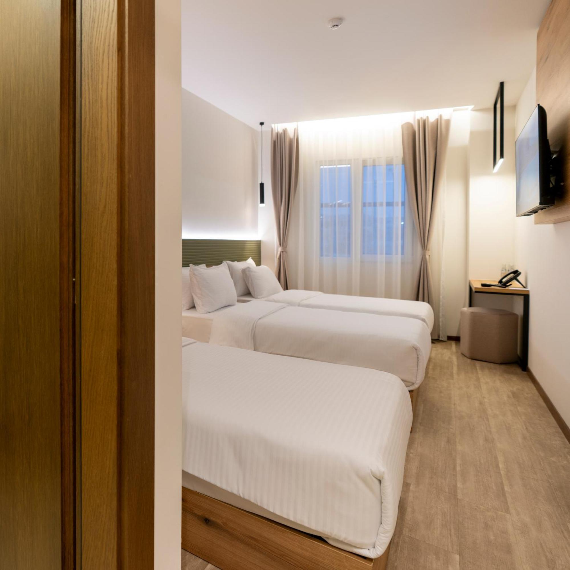 Star Hill Hotel Pristina Kültér fotó