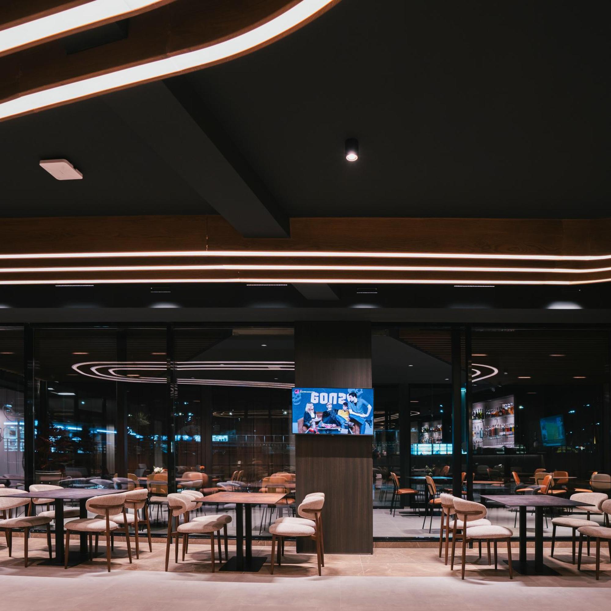 Star Hill Hotel Pristina Kültér fotó