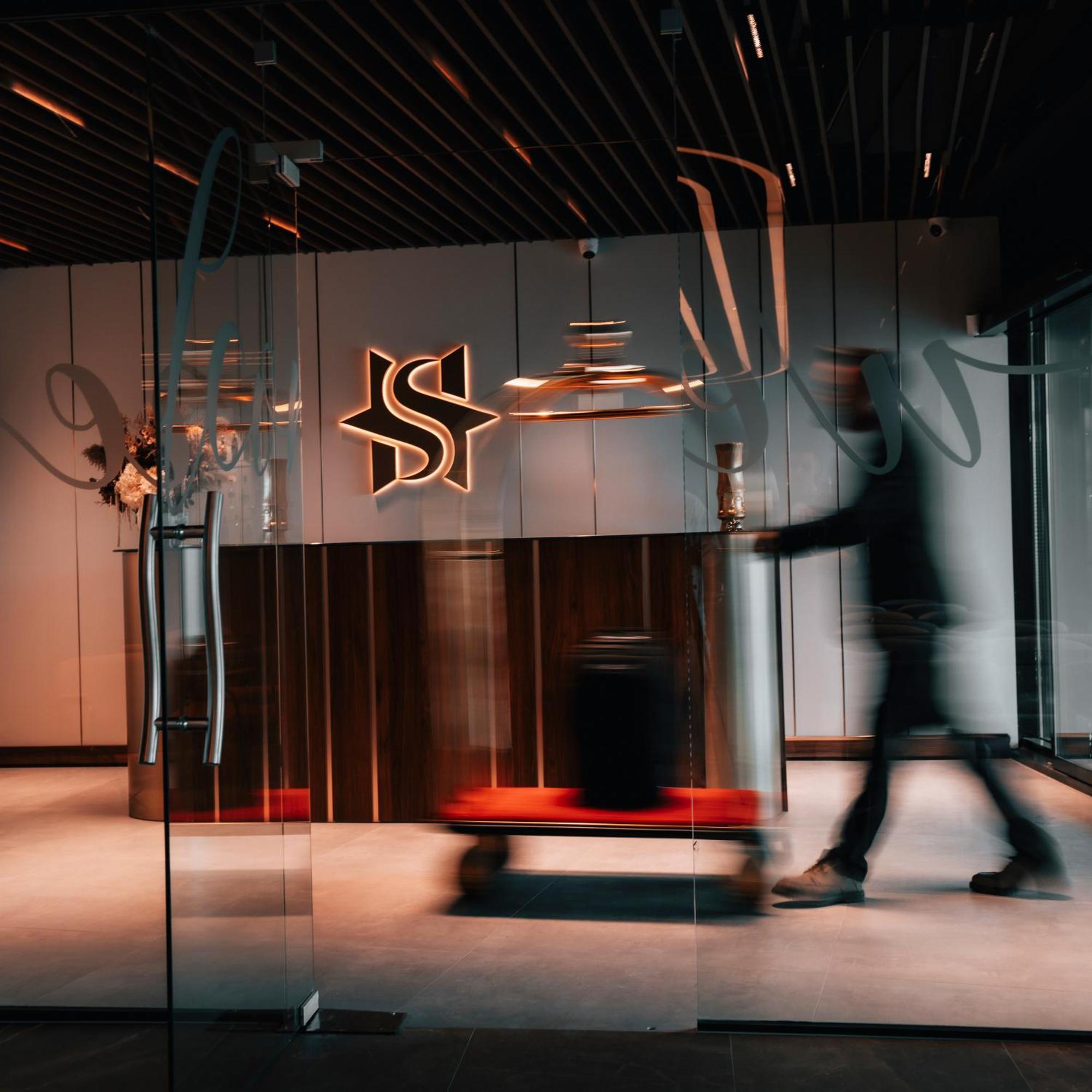 Star Hill Hotel Pristina Kültér fotó